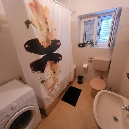 Apartment Marusic Vinišće