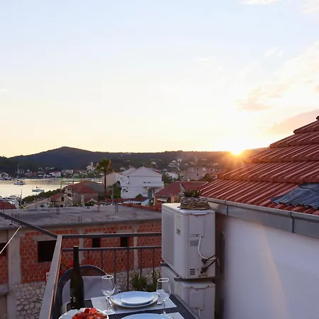 Apartment Marusic Vinisce